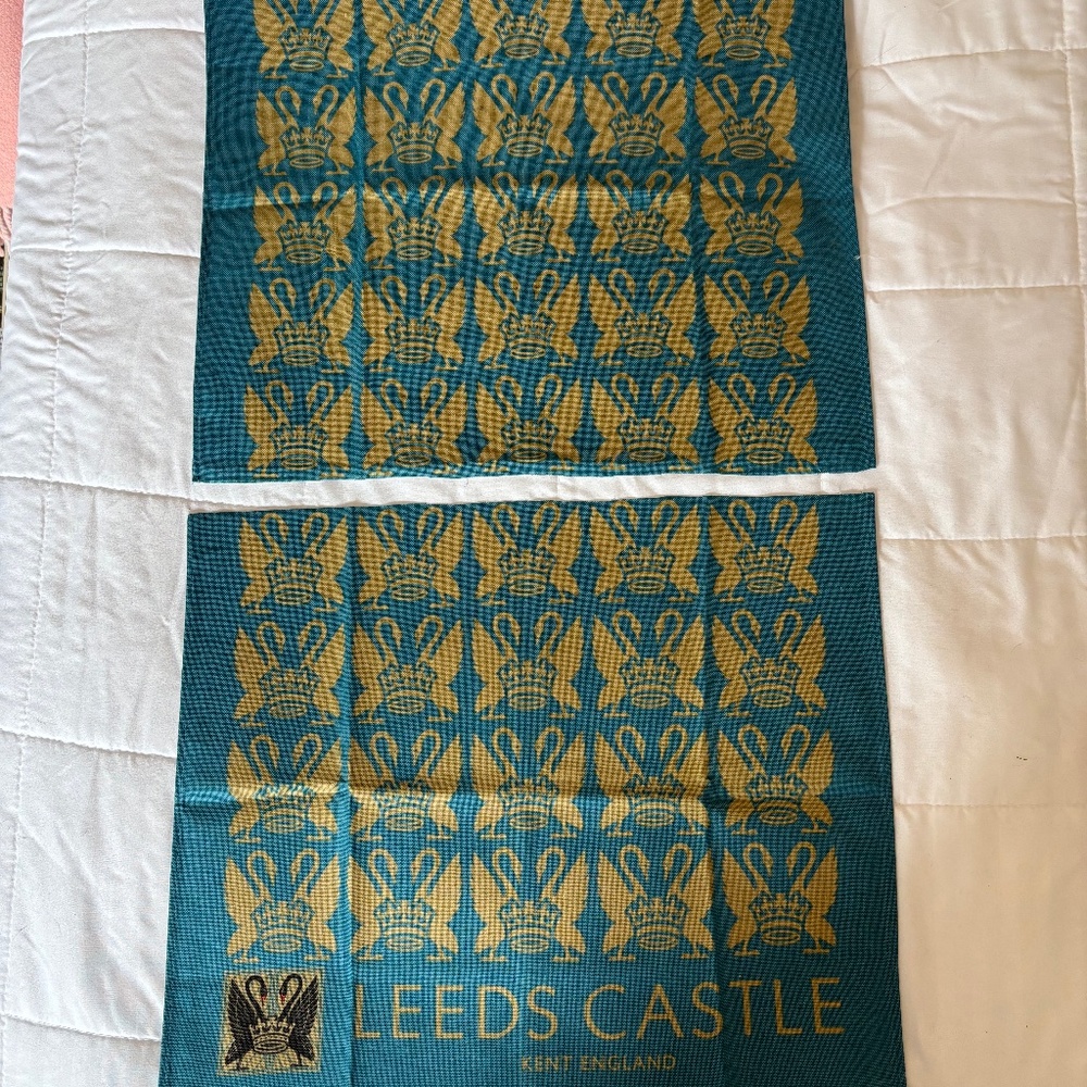 Leeds Castle Towel READ